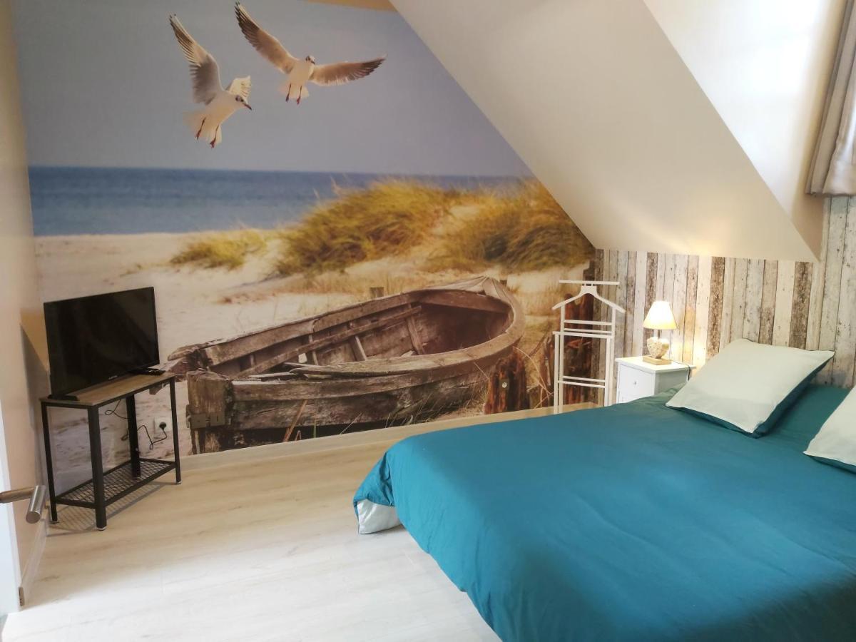 Le Bonheur Des Plumes Bed & Breakfast Montmartin-en-Graignes Luaran gambar