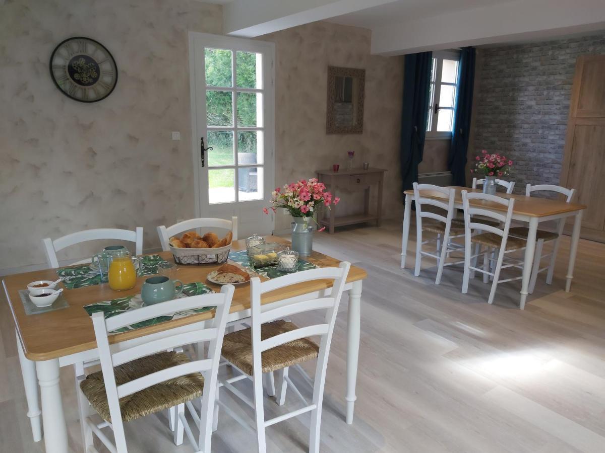 Le Bonheur Des Plumes Bed & Breakfast Montmartin-en-Graignes Luaran gambar